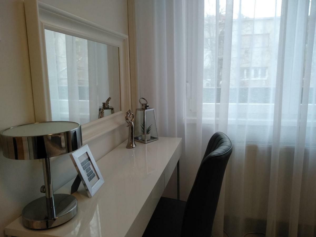 Abc Apartment บูดาเปสต์ ภายนอก รูปภาพ